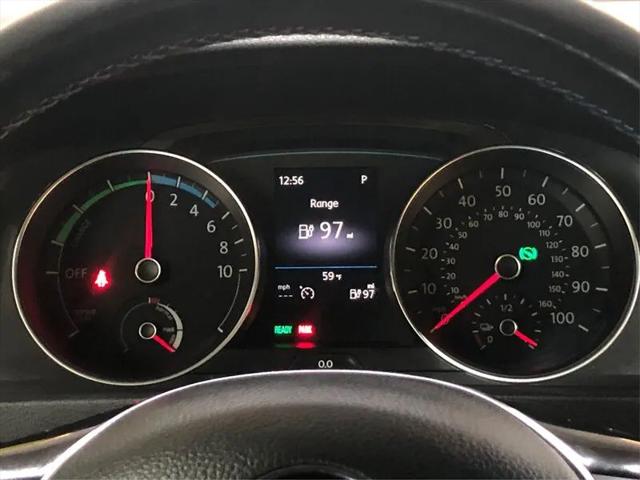 2017 Volkswagen e-Golf SE