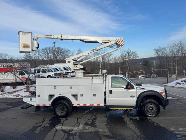 2011 Ford F-550 XL