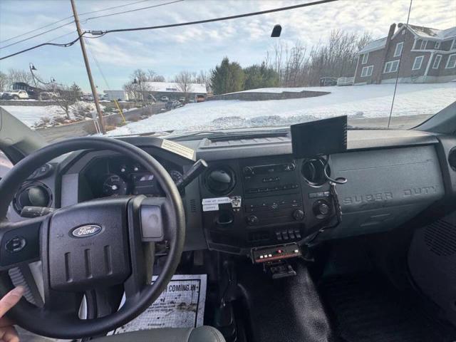 2011 Ford F-550 XL