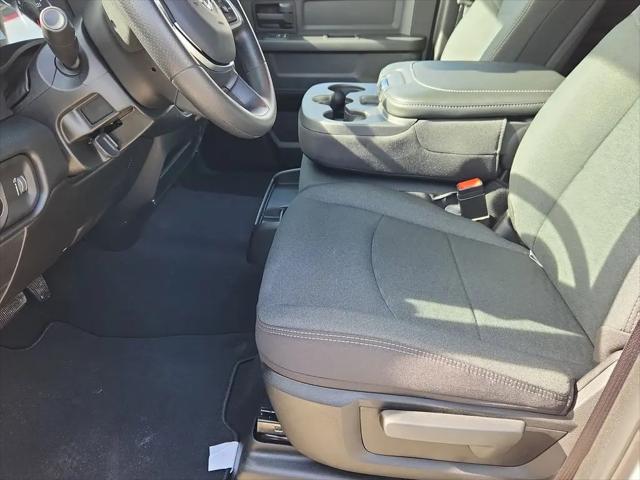 2026 Ram 3500 Tradesman Crew Cab 4x4 8' Box