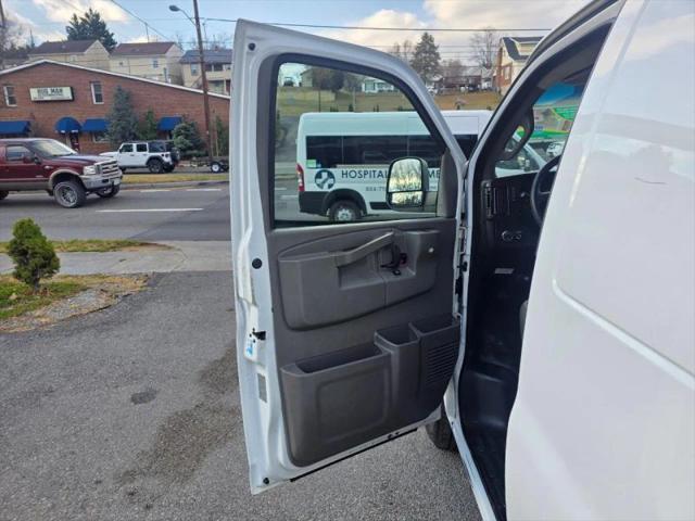 2017 Chevrolet Express Work Van