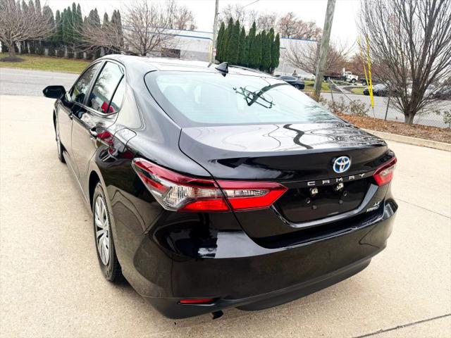 2022 Toyota Camry LE Hybrid