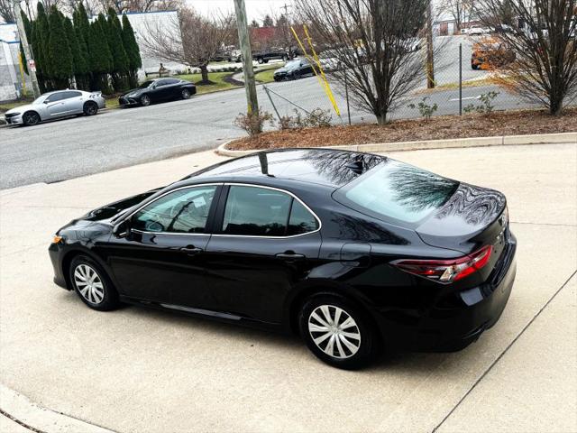 2022 Toyota Camry LE Hybrid