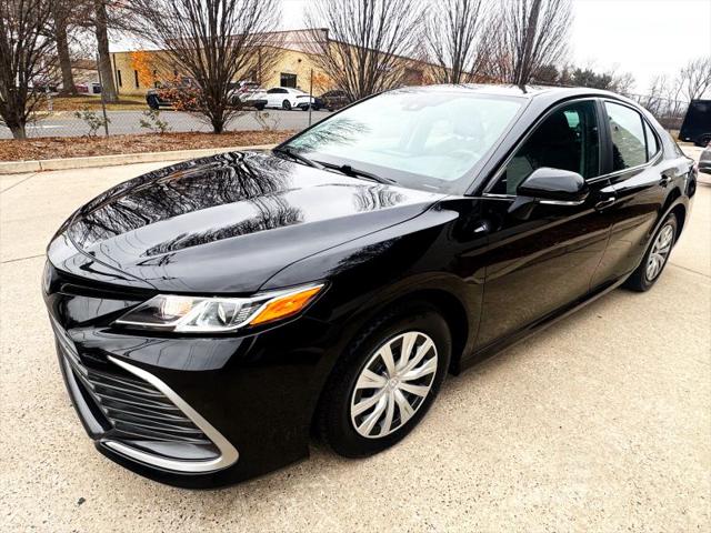 2022 Toyota Camry LE Hybrid