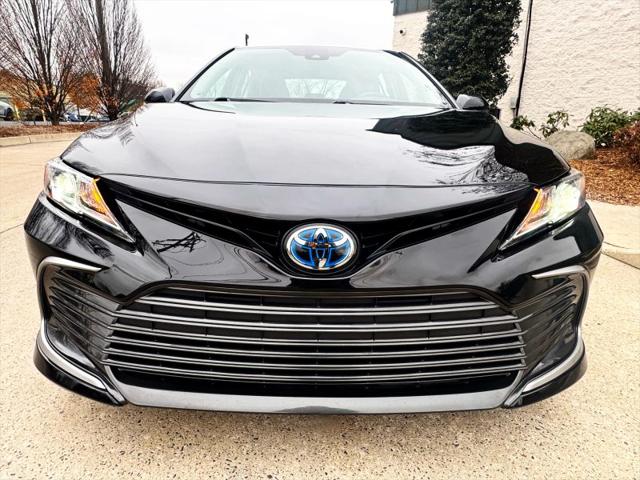 2022 Toyota Camry LE Hybrid