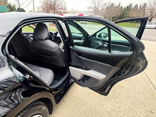 2022 Toyota Camry LE Hybrid
