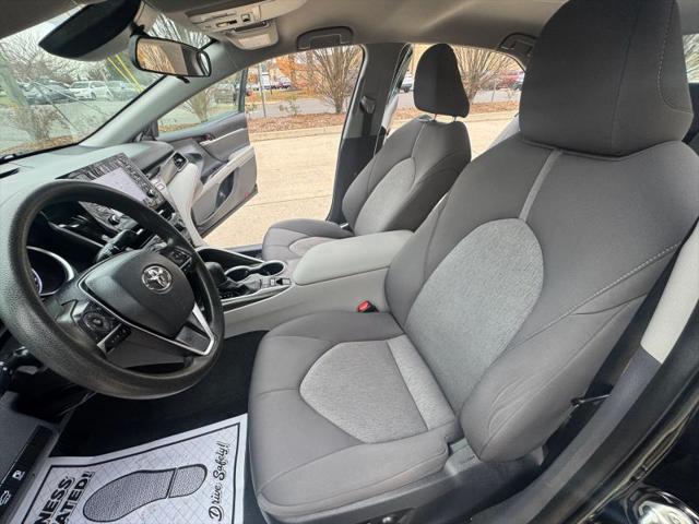 2022 Toyota Camry LE Hybrid