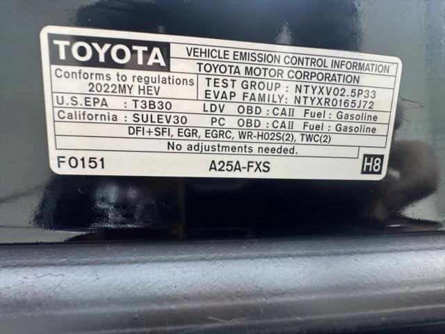 2022 Toyota Camry LE Hybrid