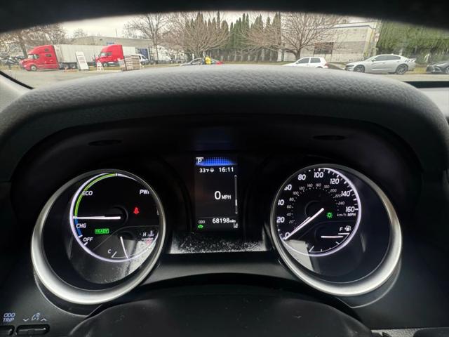 2022 Toyota Camry LE Hybrid
