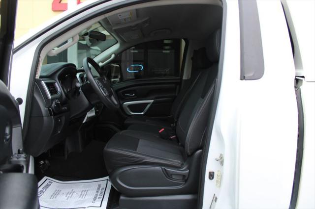 2017 Nissan Titan XD SV