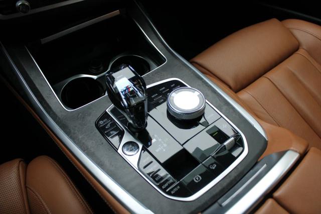 2020 BMW X7 M50i