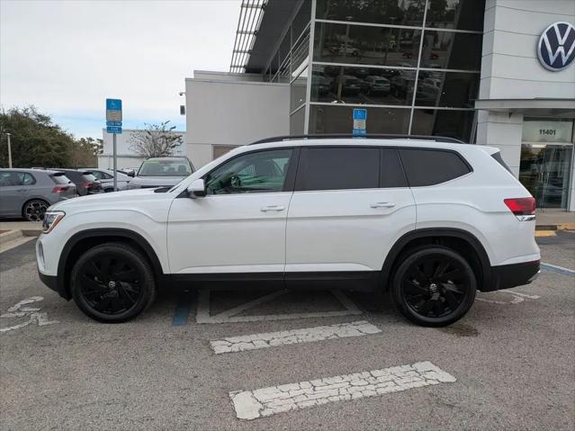 2026 Volkswagen Atlas SE with Technology