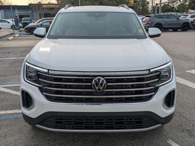 2026 Volkswagen Atlas SE with Technology