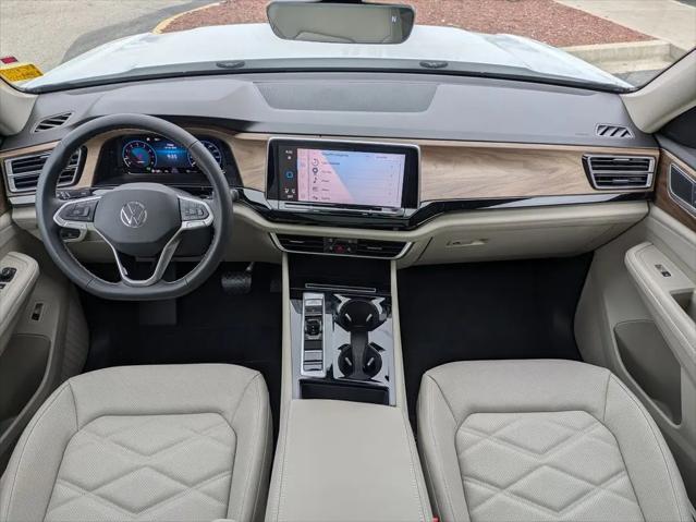 2026 Volkswagen Atlas SE with Technology