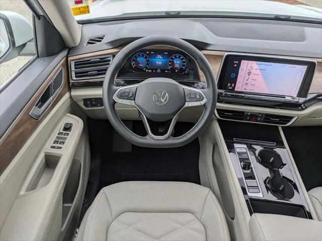 2026 Volkswagen Atlas SE with Technology