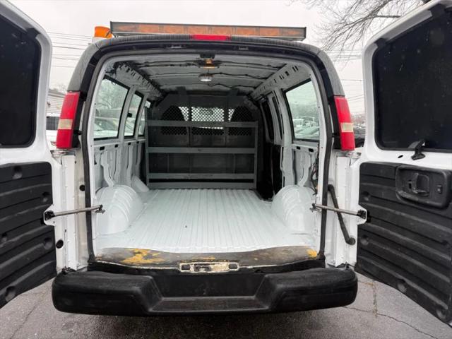 2013 GMC Savana 2500 Work Van