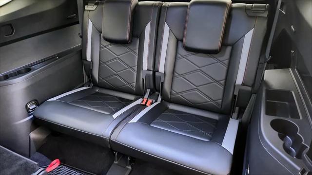 2024 Volkswagen Atlas 2.0T Peak Edition SE w/Technology