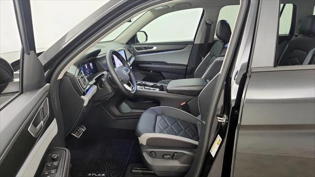2024 Volkswagen Atlas 2.0T Peak Edition SE w/Technology