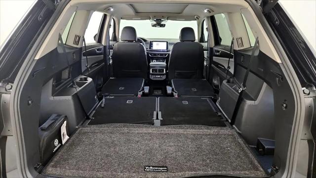 2024 Volkswagen Atlas 2.0T Peak Edition SE w/Technology
