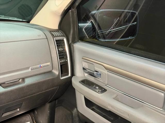 2018 Ram 1500 Lone Star Silver Crew Cab 4x2 5'7" Box