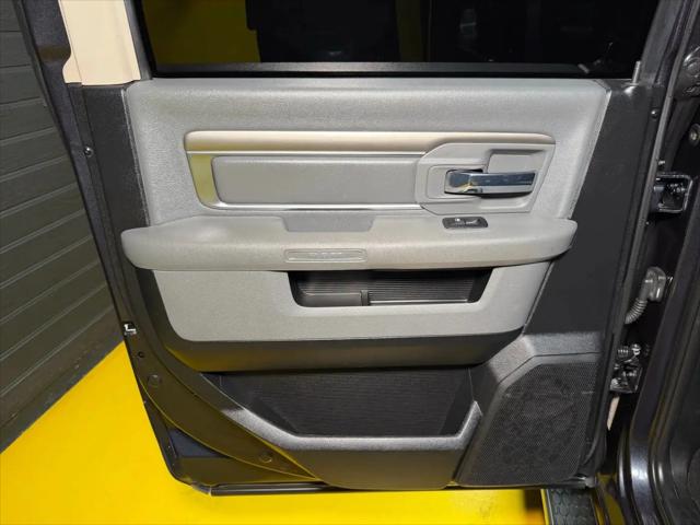 2018 Ram 1500 Lone Star Silver Crew Cab 4x2 5'7" Box
