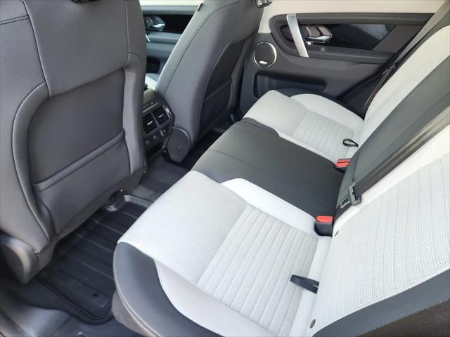 2025 Land Rover Discovery Sport S