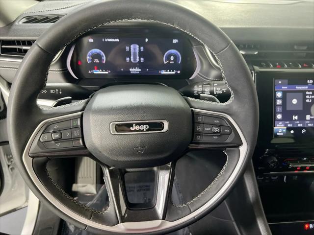 2023 Jeep Grand Cherokee Laredo 4x4