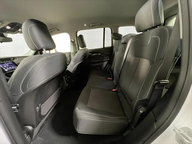2023 Jeep Grand Cherokee Laredo 4x4
