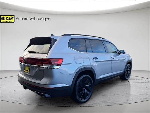 2026 Volkswagen Atlas SE with Technology