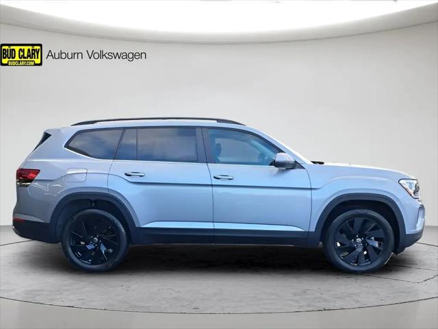 2026 Volkswagen Atlas SE with Technology
