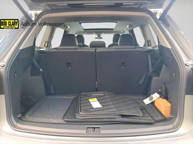 2026 Volkswagen Atlas SE with Technology