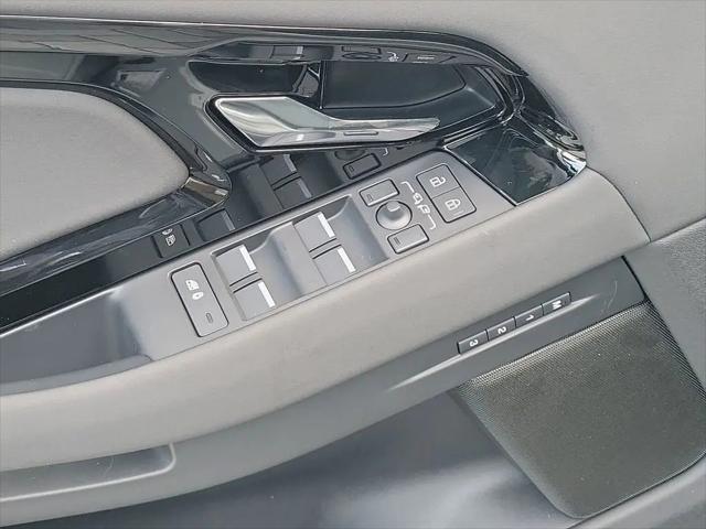 2026 Land Rover Range Rover Evoque S
