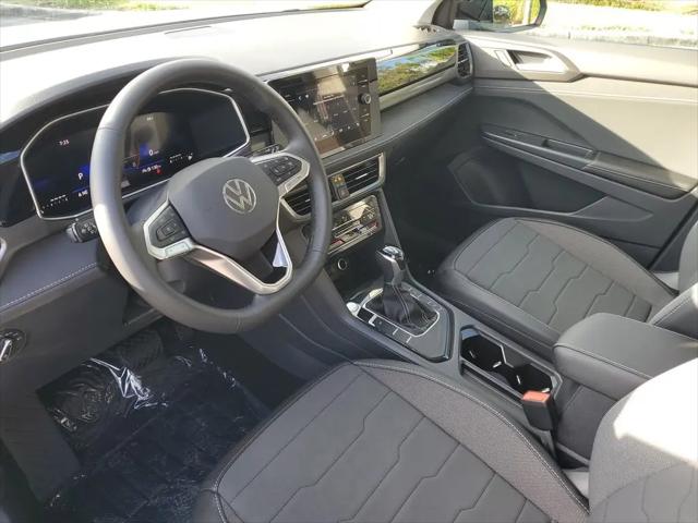 2026 Volkswagen Taos SE Black