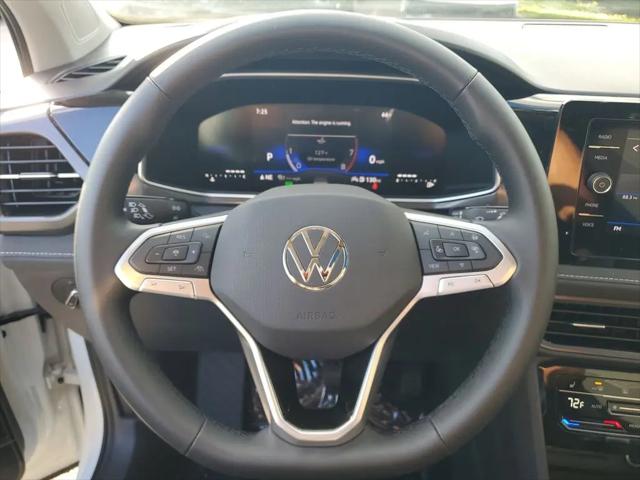2026 Volkswagen Taos SE Black