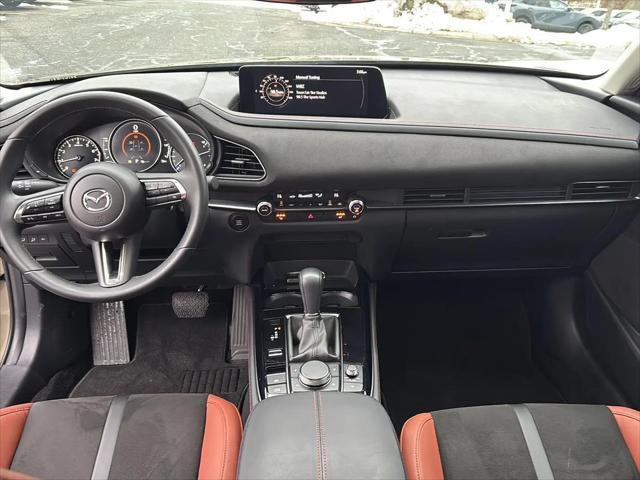 2025 Mazda CX-30 2.5 Carbon Turbo