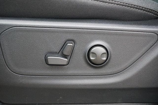 2026 Ram 1500 Lone Star Crew Cab 4x4 5'7" Box
