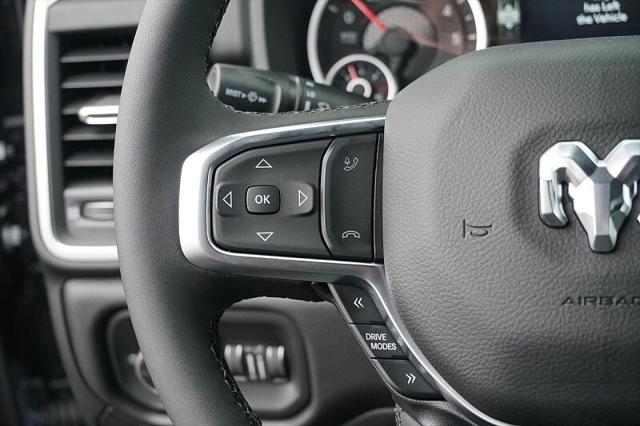 2026 Ram 1500 Lone Star Crew Cab 4x4 5'7" Box