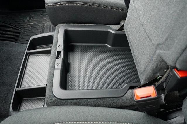 2026 Ram 1500 Lone Star Crew Cab 4x4 5'7" Box