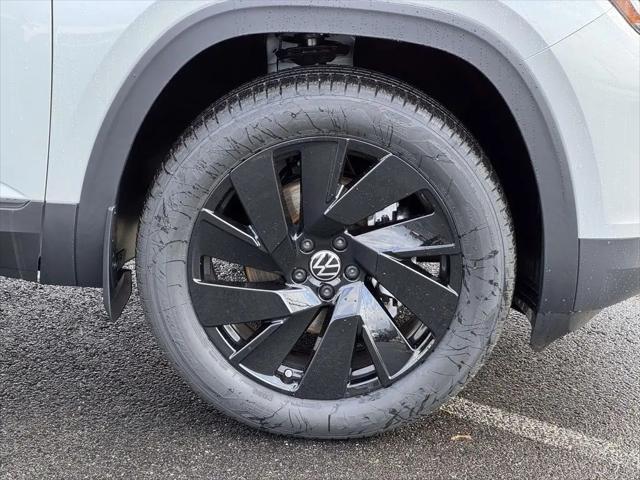 2026 Volkswagen Atlas Cross Sport SE with Technology