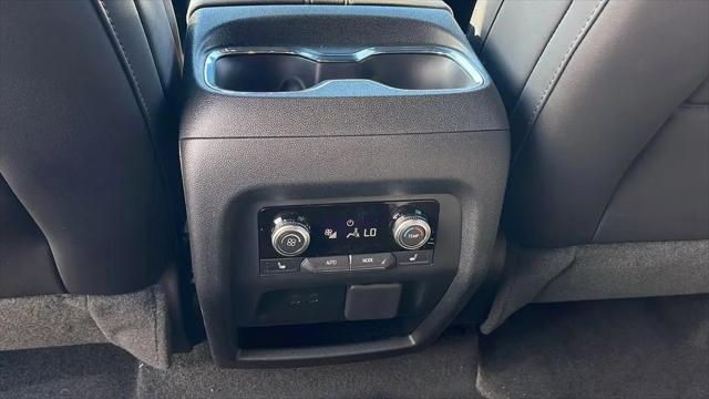2026 GMC Acadia Denali FWD