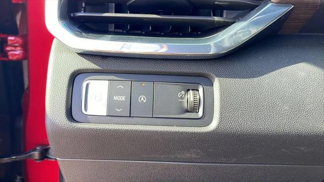 2026 GMC Acadia Denali FWD