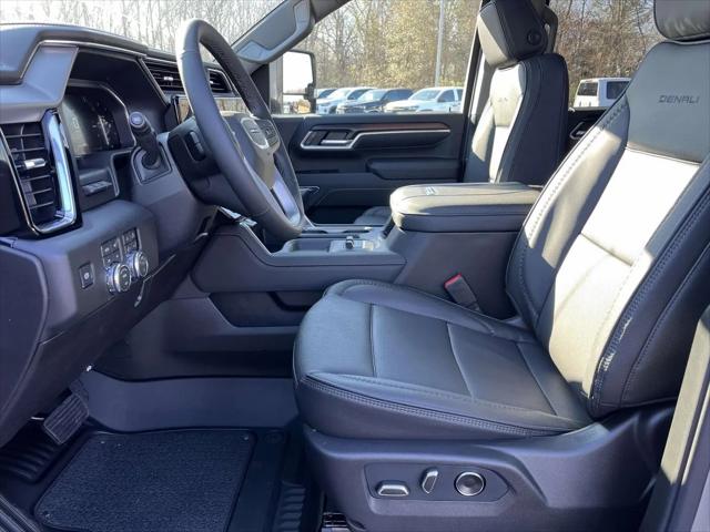 2026 GMC Sierra 2500HD Crew Cab, Standard Bed, Denali, 4WD