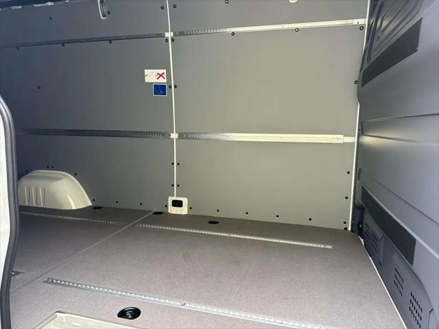 2026 Mercedes-Benz Sprinter 2500 High Roof 4-Cyl Diesel HO