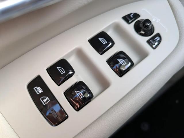 2026 Volvo XC90 Ultra, B6 AWD Gas mild hybrid, Gasoline, Bright, 7 Seats