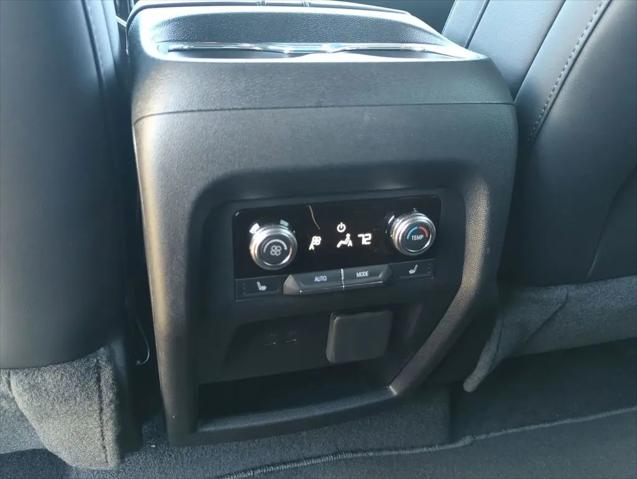 2026 GMC Acadia Elevation AWD