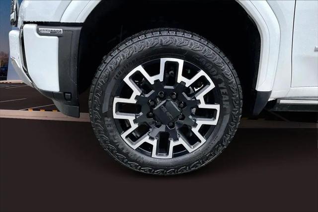 2026 GMC Sierra 2500HD Crew Cab, Standard Bed, Denali, 4WD