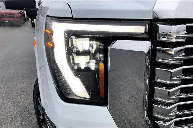 2026 GMC Sierra 2500HD Crew Cab, Standard Bed, Denali, 4WD
