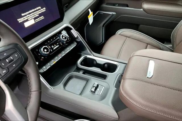 2026 GMC Sierra 2500HD Crew Cab, Standard Bed, Denali, 4WD