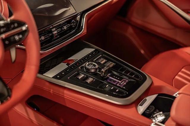 2026 Aston Martin DBX 707