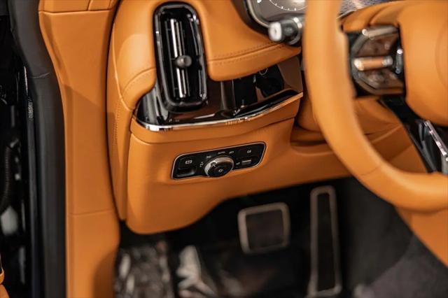 2026 Aston Martin DBX 707